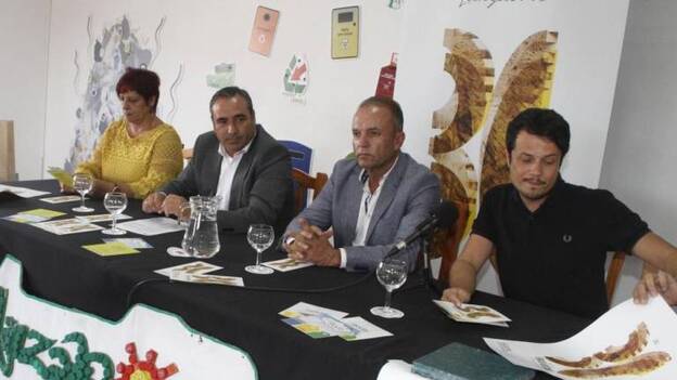 Arranca el primer mercado artesanal diario del Monumento al Campesino