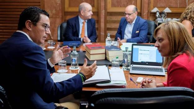 Canarias acusa a Fomento de no tomarse como una prioridad sus carreteras