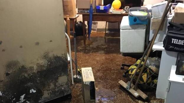 De oficina del club a cloaca