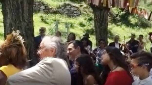 Sánchez, en helicóptero a la boda de su cuñado