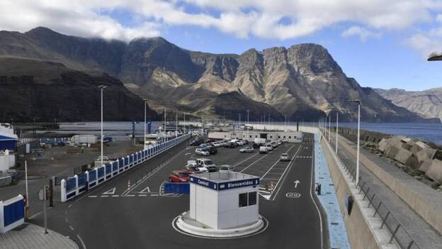 El Parlamento rechaza la paralización del muelle de Agaete