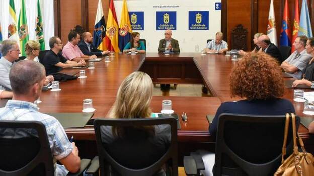 La ‘cotmac’ insular se estrena con el pinzón azul y el Ecoparque Sur