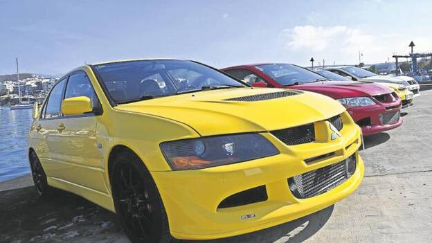 Mogán reúne a los coches japoneses en un acto solidario