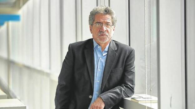 El cáncer inspira la última novela de Rafael Pérez Gay