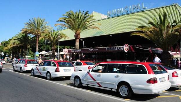 Los taxis se blindan contra los piratas