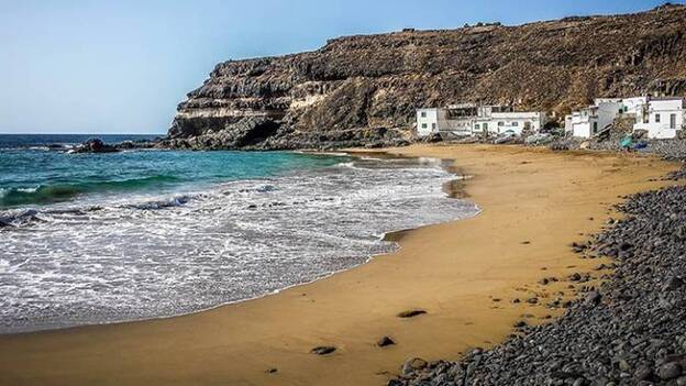 Fallece un hombre tras ser rescatado del mar en la costa de Fuerteventura