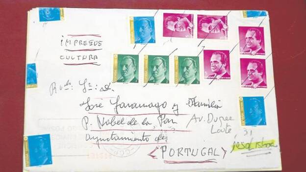 Una muestra conmemora el Nobel de Saramago