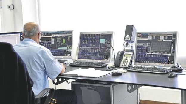 El tripartito judicializa el cambio en Emalsa y Saur defiende la legalidad