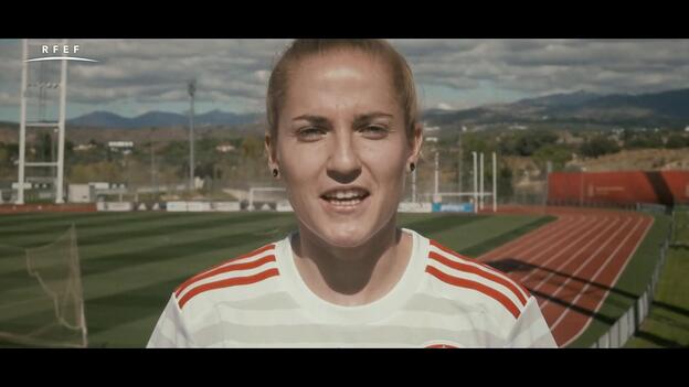 La selección española femenina, contra el cáncer de mama