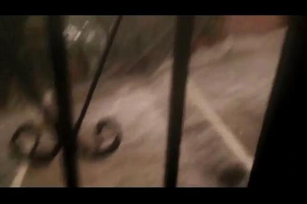 Un bombero muerto y aviso rojo por las lluvias en Málaga