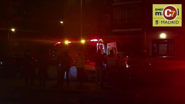 Doble apuñalamiento en Moratalaz deja dos heridos graves y uno leve