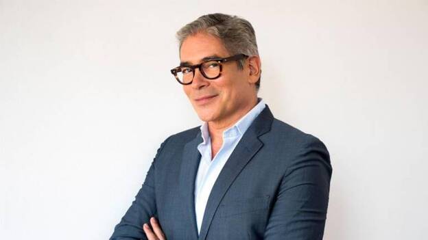 Boris Izaguirre presenta’ Sí quiero ese vestido’