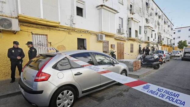 Muere una mujer apuñalada en su casa de Sevilla