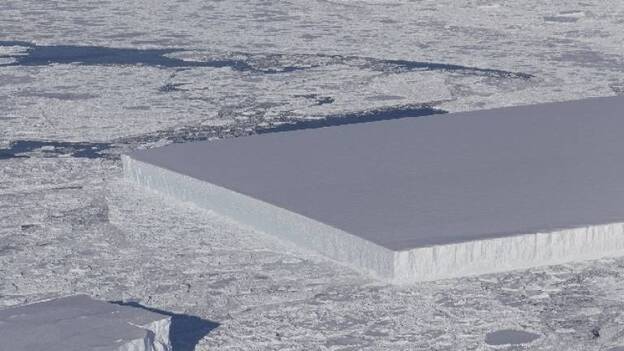 La NASA descubre un insólito iceberg con forma rectangular en la Antártida
