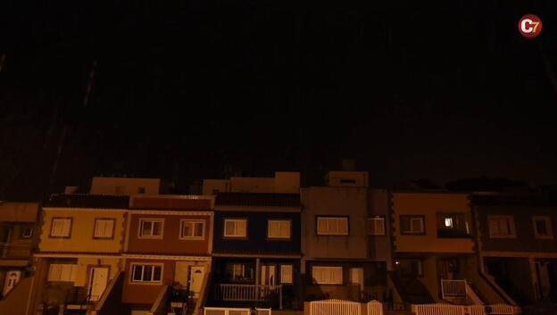 Noche de truenos y relámpagos en las islas