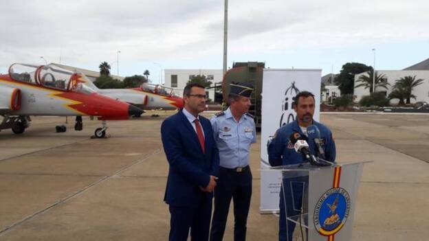 La Patrulla Águila se exhibe en Lanzarote