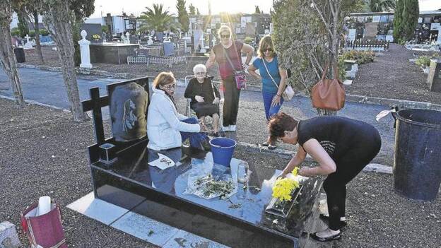 Un día de flores, transporte público y también mucha fiesta