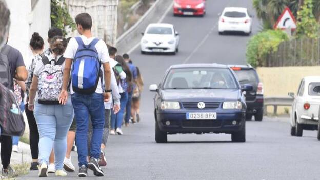 Mogán invierte 100.000 € en becas a estudiantes