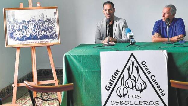 El grupo folclórico Los Cebolleros se salva de la desaparición tras 48 años
