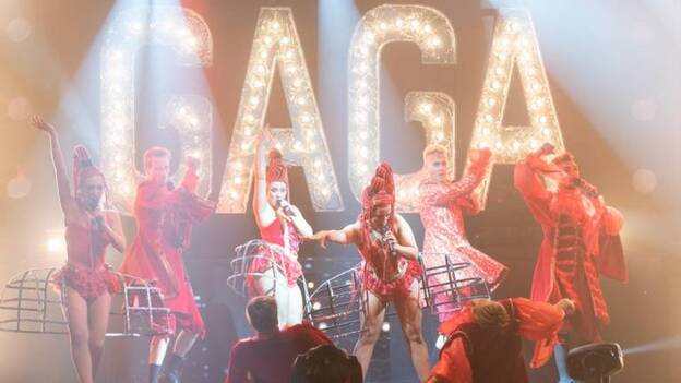 Garbo’s Unforgettable Cena y espectáculo