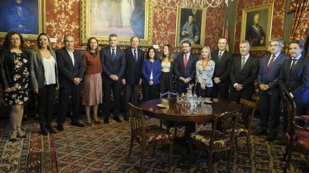 El Estatuto entra ya en vigor y Clavijo deja de ser aforado