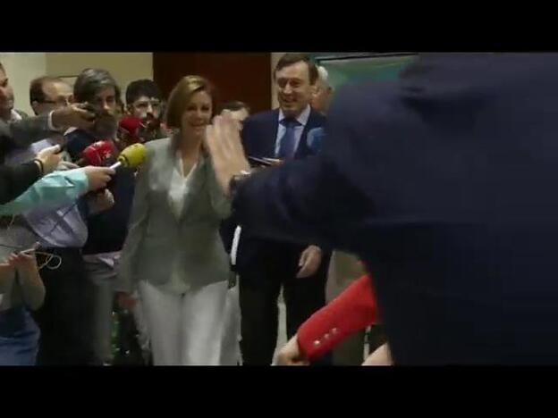 Cospedal deja su escaño para liberar al PP "de cualquier ataque"