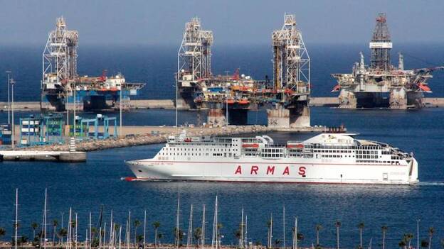 Armas cubrirá la ruta entre las dos capitales con otros buques de la naviera