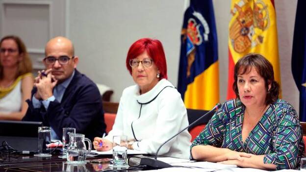 853 docentes más con un presupuesto «decepcionante» en Educación