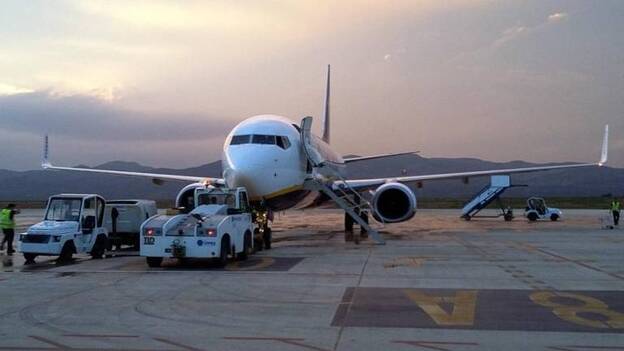 Fomento no facilita datos de las tarifas aéreas