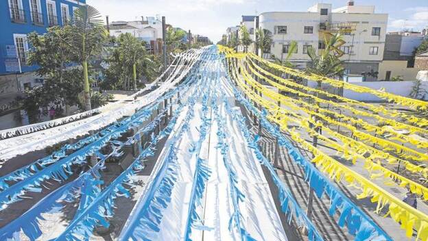 Silencio, se monta... la Feria