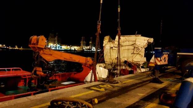 Así quedó la pontona accidentada con el ferry