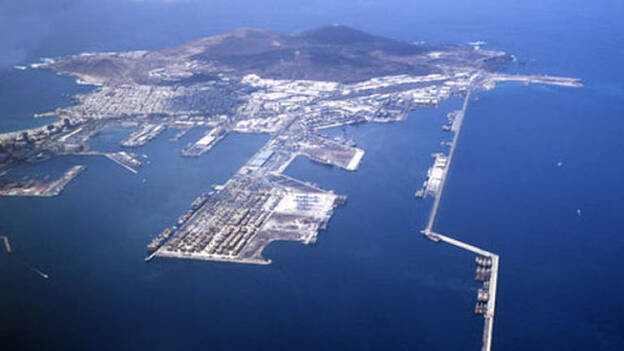 Ibarra plantea que la inversión para el muelle de Agaete vaya a La Esfinge