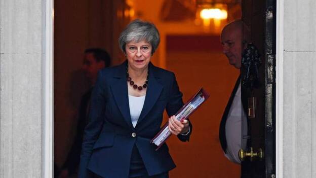 May dice que el borrador del ‘brexit’ está "cerca" de cumplir con referéndum