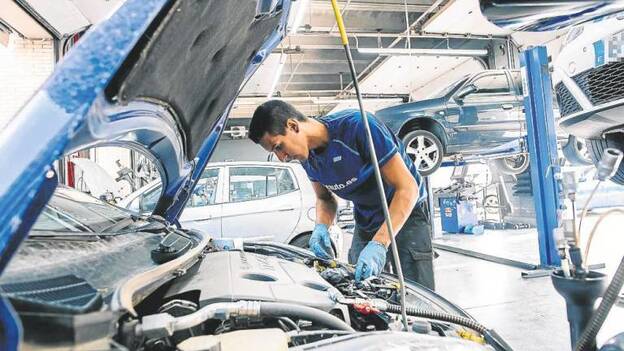Los talleres de coches temen que el plan estatal destruya empleo