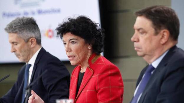 El Gobierno autoriza 32,6 millones para atender a migrantes