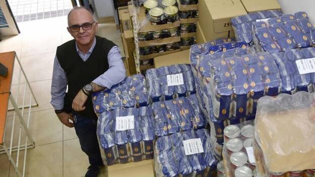 Casi año y medio a la espera de un local