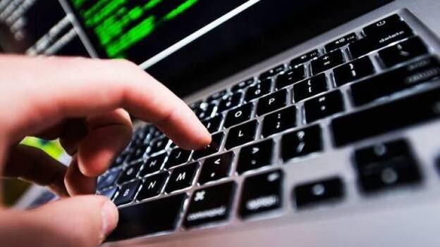 Detenido por fugarse con una niña de 13 que conoció en un chat