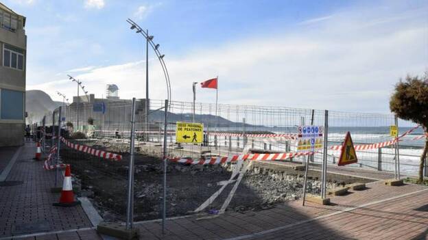 El socavón de La Cícer no estará reparado hasta las navidades