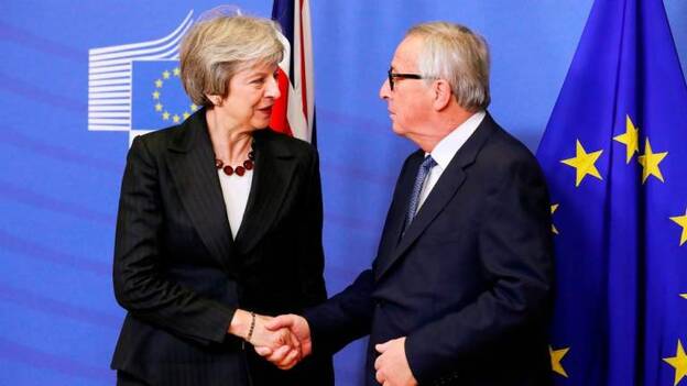 Bruselas y Londres acuerdan una declaración política sobre su relación tras el Brexit