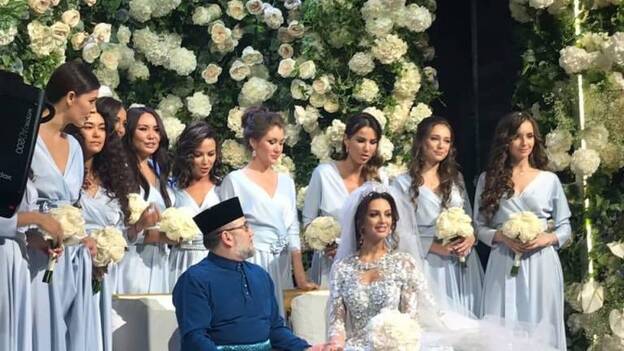 Oksana Voedeovina, Miss Moscú 2015, se corona como reina de Malasia