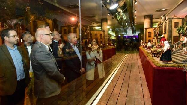 El Belén del Cabildo rinde homenaje a la capital por el 540 aniversario de su fundación