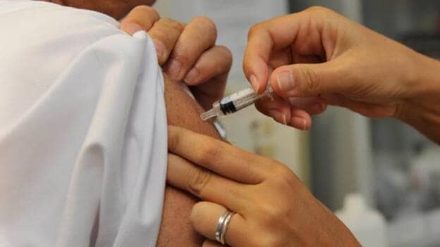 Sanidad adquiere otras 18.500 dosis de vacunas contra la gripe