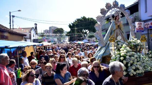 Jinámar, entre la Virgen y la feria