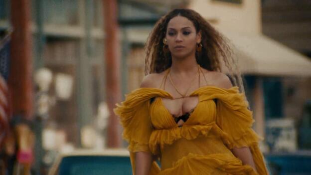 ¿Por qué se ha vestido Beyoncé con un vestido indio?