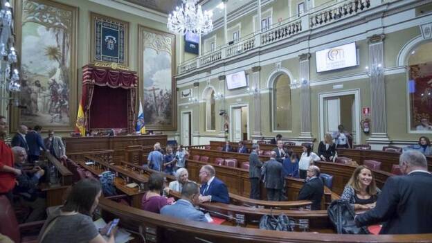 El Parlamento de 2019 saldrá de dos papeletas en una urna