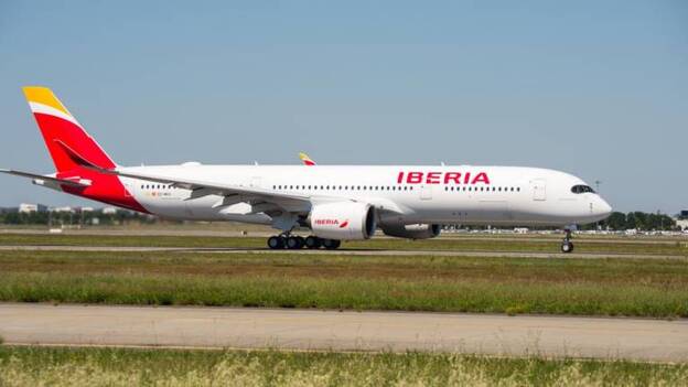 Iberia podría dejar de poder volar dentro de España con un 'brexit' sin acuerdo