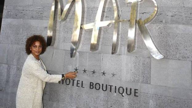 El primer cinco estrellas de Tías