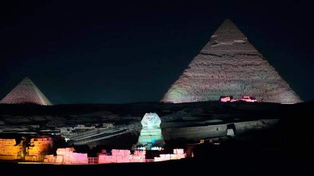 Dos muertos y 14 heridos en una explosión junto a las pirámides en Egipto
