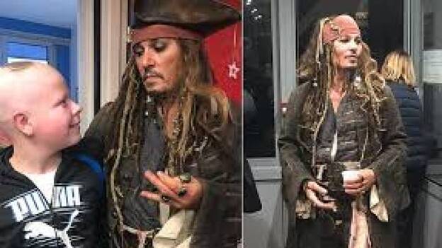 Johnny Depp visita a niños de un hospital parisino vestido de Jack Sparrow
