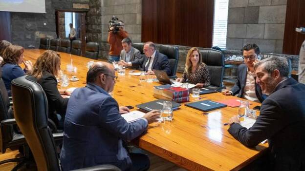 Guerra de cifras entre Canarias y el Estado por los fondos pendientes